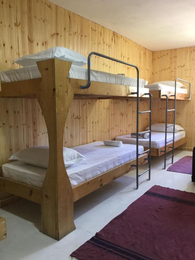 Zig Zag Hostel Tirana Extérieur photo