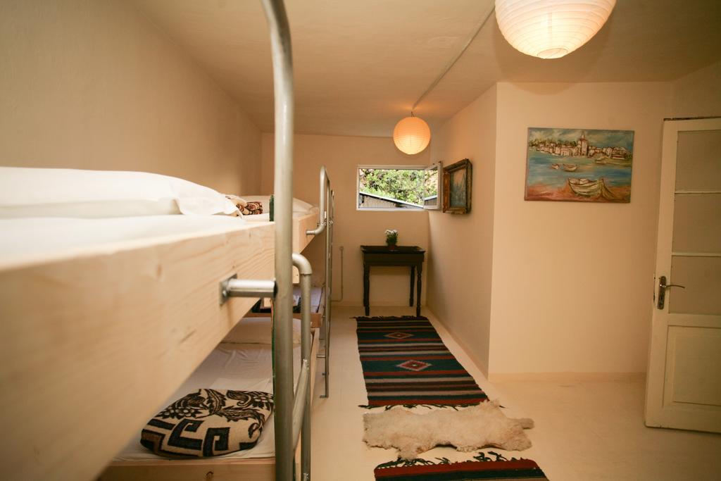 Zig Zag Hostel Tirana Chambre photo